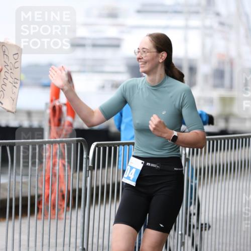 16.08.2026 - KN Förde Triathlon 2026 Antke Förster http://msf.ph/oto/10007635 16.08.2026 10:31:36 Laufen  meine-sportfotos.de