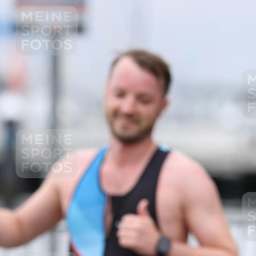 16.08.2026 - KN Förde Triathlon 2026 Antke Förster http://msf.ph/oto/10007639 16.08.2026 12:11:55 Laufen 298 meine-sportfotos.de
