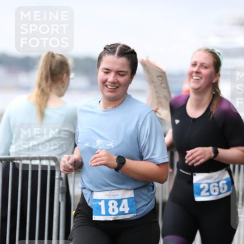 16.08.2026 - KN Förde Triathlon 2026 Antke Förster http://msf.ph/oto/10007731 16.08.2026 10:32:09 Laufen 184, 266 meine-sportfotos.de