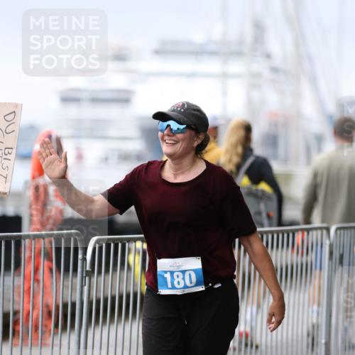 16.08.2026 - KN Förde Triathlon 2026 Antke Förster http://msf.ph/oto/10007779 16.08.2026 10:32:22 Laufen 180 meine-sportfotos.de