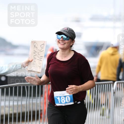 16.08.2026 - KN Förde Triathlon 2026 Antke Förster http://msf.ph/oto/10007782 16.08.2026 10:32:23 Laufen 180 meine-sportfotos.de