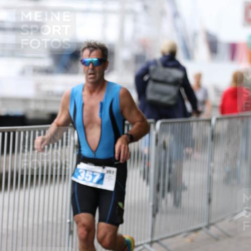 16.08.2026 - KN Förde Triathlon 2026 Antke Förster http://msf.ph/oto/10007894 16.08.2026 12:14:39 Laufen 357, 357 meine-sportfotos.de