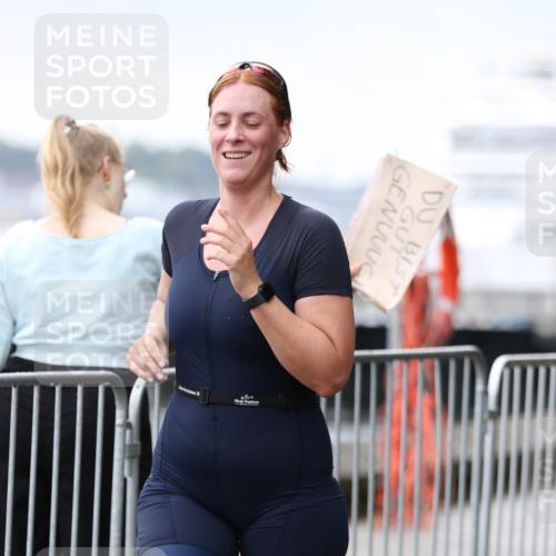 16.08.2026 - KN Förde Triathlon 2026 Antke Förster http://msf.ph/oto/10007902 16.08.2026 10:33:10 Laufen  meine-sportfotos.de