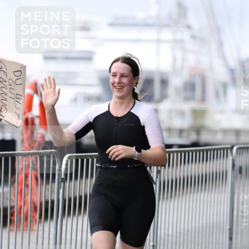 16.08.2026 - KN Förde Triathlon 2026 Antke Förster http://msf.ph/oto/10007911 16.08.2026 10:33:16 Laufen  meine-sportfotos.de