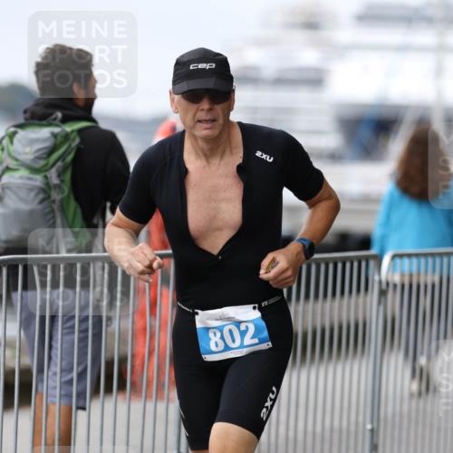 16.08.2026 - KN Förde Triathlon 2026 Antke Förster http://msf.ph/oto/10007927 16.08.2026 12:14:59 Laufen 2, 802 meine-sportfotos.de