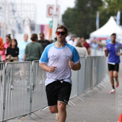 16.08.2026 - KN Förde Triathlon 2026 Antke Förster http://msf.ph/oto/10007945 16.08.2026 12:15:12 Laufen  meine-sportfotos.de