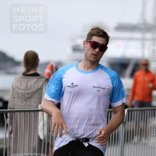 16.08.2026 - KN Förde Triathlon 2026 Antke Förster http://msf.ph/oto/10007951 16.08.2026 12:15:14 Laufen  meine-sportfotos.de