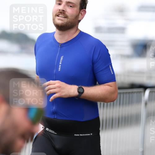 16.08.2026 - KN Förde Triathlon 2026 Antke Förster http://msf.ph/oto/10008008 16.08.2026 12:15:44 Laufen  meine-sportfotos.de
