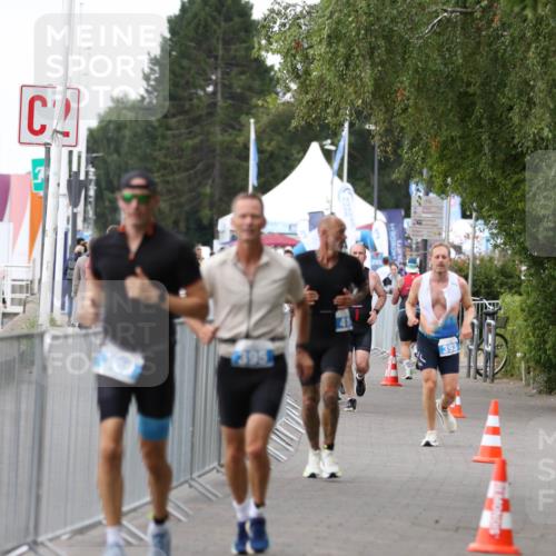 16.08.2026 - KN Förde Triathlon 2026 Antke Förster http://msf.ph/oto/10008032 16.08.2026 12:15:55 Laufen  meine-sportfotos.de