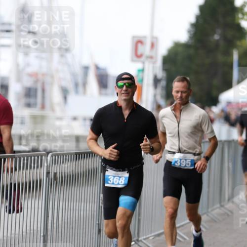 16.08.2026 - KN Förde Triathlon 2026 Antke Förster http://msf.ph/oto/10008035 16.08.2026 12:15:57 Laufen 368, 395 meine-sportfotos.de
