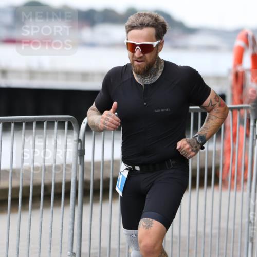16.08.2026 - KN Förde Triathlon 2026 Antke Förster http://msf.ph/oto/10008116 16.08.2026 12:16:24 Laufen  meine-sportfotos.de