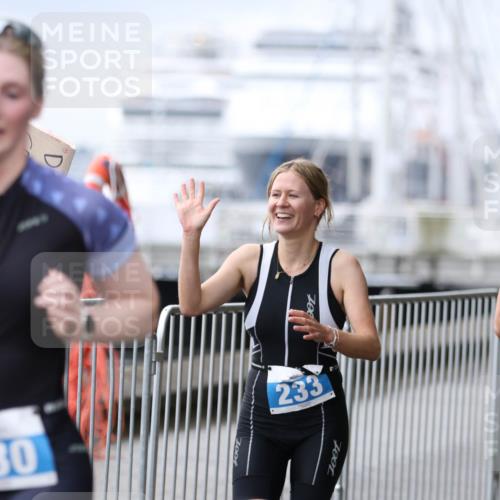 16.08.2026 - KN Förde Triathlon 2026 Antke Förster http://msf.ph/oto/10008148 16.08.2026 10:35:17 Laufen 30, 233 meine-sportfotos.de