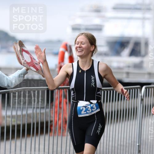 16.08.2026 - KN Förde Triathlon 2026 Antke Förster http://msf.ph/oto/10008151 16.08.2026 10:35:17 Laufen 233 meine-sportfotos.de