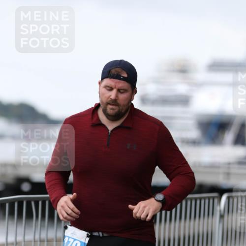16.08.2026 - KN Förde Triathlon 2026 Antke Förster http://msf.ph/oto/10008161 16.08.2026 12:16:52 Laufen 70 meine-sportfotos.de