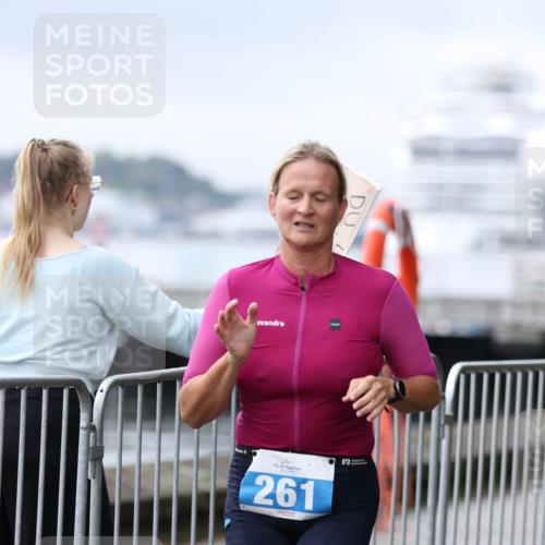 16.08.2026 - KN Förde Triathlon 2026 Antke Förster http://msf.ph/oto/10008208 16.08.2026 10:35:44 Laufen 261 meine-sportfotos.de