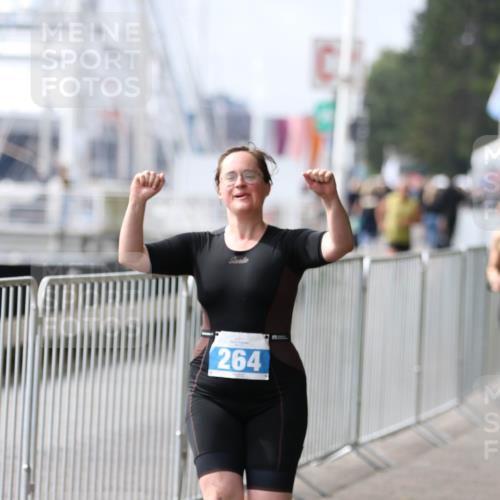16.08.2026 - KN Förde Triathlon 2026 Antke Förster http://msf.ph/oto/10008391 16.08.2026 10:37:38 Laufen 264 meine-sportfotos.de
