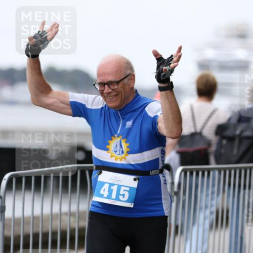 16.08.2026 - KN Förde Triathlon 2026 Antke Förster http://msf.ph/oto/10008452 16.08.2026 12:19:34 Laufen 415 meine-sportfotos.de