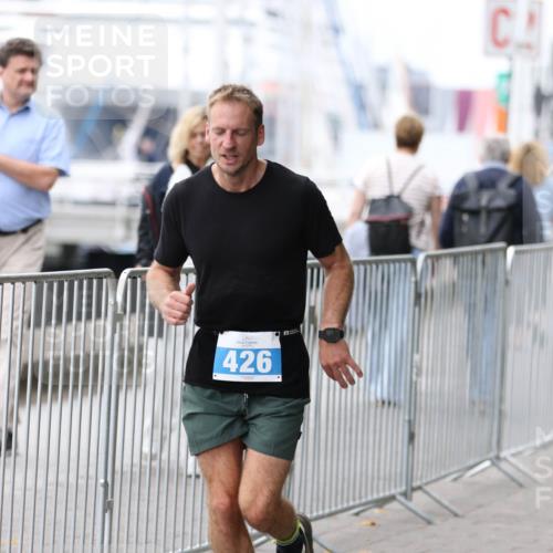16.08.2026 - KN Förde Triathlon 2026 Antke Förster http://msf.ph/oto/10008476 16.08.2026 12:19:44 Laufen 426 meine-sportfotos.de
