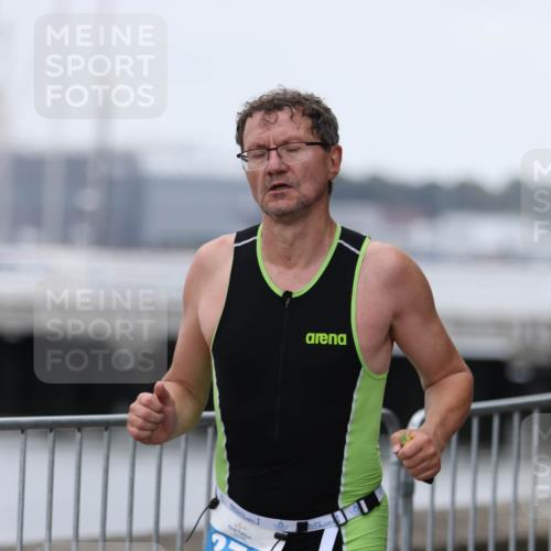 16.08.2026 - KN Förde Triathlon 2026 Antke Förster http://msf.ph/oto/10008506 16.08.2026 12:19:59 Laufen 372 meine-sportfotos.de