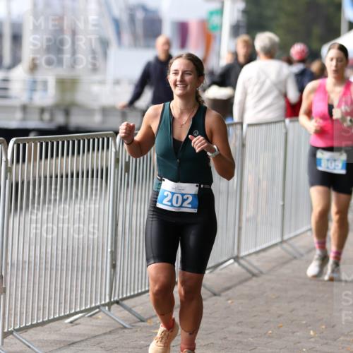 16.08.2026 - KN Förde Triathlon 2026 Antke Förster http://msf.ph/oto/10008541 16.08.2026 10:39:24 Laufen 202, 805 meine-sportfotos.de