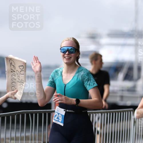 16.08.2026 - KN Förde Triathlon 2026 Antke Förster http://msf.ph/oto/10008580 16.08.2026 10:39:44 Laufen 29 meine-sportfotos.de