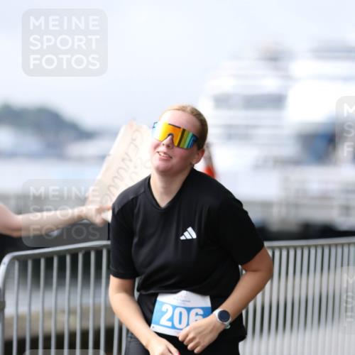 16.08.2026 - KN Förde Triathlon 2026 Antke Förster http://msf.ph/oto/10008625 16.08.2026 10:39:58 Laufen 206 meine-sportfotos.de