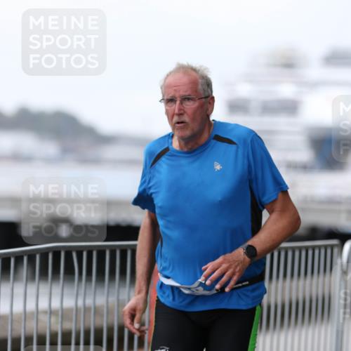 16.08.2026 - KN Förde Triathlon 2026 Antke Förster http://msf.ph/oto/10008626 16.08.2026 12:21:19 Laufen  meine-sportfotos.de