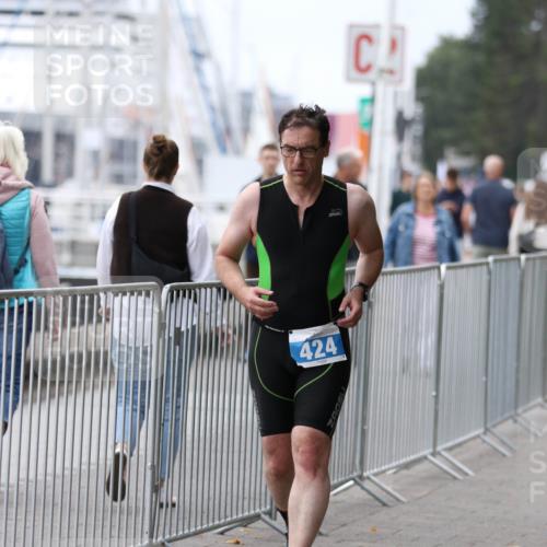 16.08.2026 - KN Förde Triathlon 2026 Antke Förster http://msf.ph/oto/10008647 16.08.2026 12:21:28 Laufen 424 meine-sportfotos.de