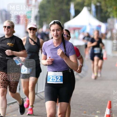 16.08.2026 - KN Förde Triathlon 2026 Antke Förster http://msf.ph/oto/10008649 16.08.2026 10:40:14 Laufen 252 meine-sportfotos.de