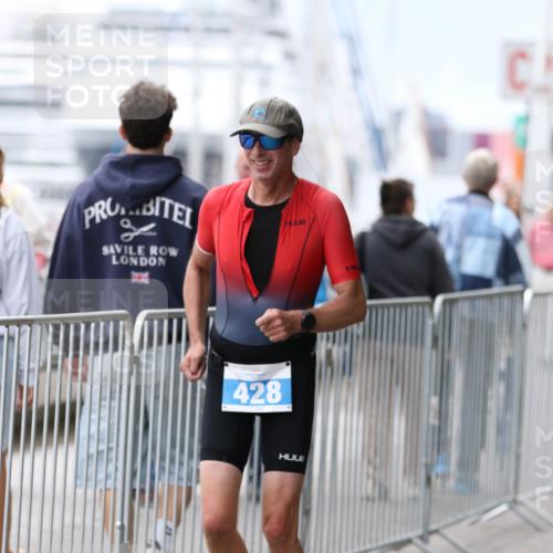 16.08.2026 - KN Förde Triathlon 2026 Antke Förster http://msf.ph/oto/10008771 16.08.2026 12:23:14 Laufen 428, 9, 11 meine-sportfotos.de