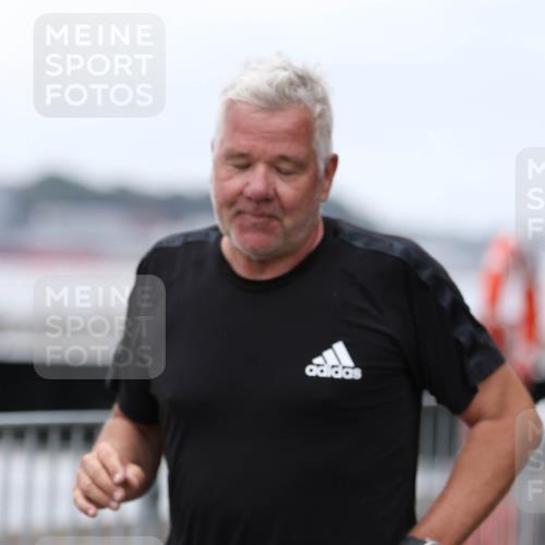 16.08.2026 - KN Förde Triathlon 2026 Antke Förster http://msf.ph/oto/10008795 16.08.2026 12:23:27 Laufen 801 meine-sportfotos.de