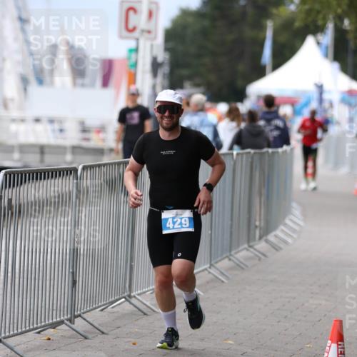 16.08.2026 - KN Förde Triathlon 2026 Antke Förster http://msf.ph/oto/10008799 16.08.2026 12:23:46 Laufen 429 meine-sportfotos.de