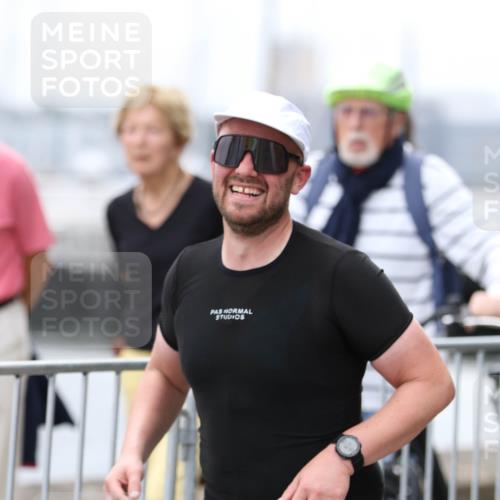 16.08.2026 - KN Förde Triathlon 2026 Antke Förster http://msf.ph/oto/10008809 16.08.2026 12:23:50 Laufen 429 meine-sportfotos.de