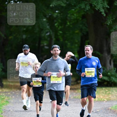 30.08.2026 - Blankeneser Heldenlauf Dr. Thomas Lammeyer http://msf.ph/oto/10010070 30.08.2026 09:33:20 Laufen 1000, 1369, 1063, 1368, 57 meine-sportfotos.de