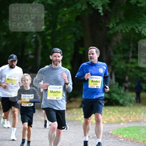 30.08.2026 - Blankeneser Heldenlauf Dr. Thomas Lammeyer http://msf.ph/oto/10010073 30.08.2026 09:33:20 Laufen 1369, 1063, 1368 meine-sportfotos.de