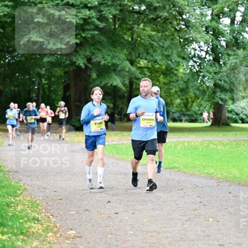 30.08.2026 - Blankeneser Heldenlauf Dr. Thomas Lammeyer http://msf.ph/oto/10011169 30.08.2026 09:37:15 Laufen 1420, 1419 meine-sportfotos.de