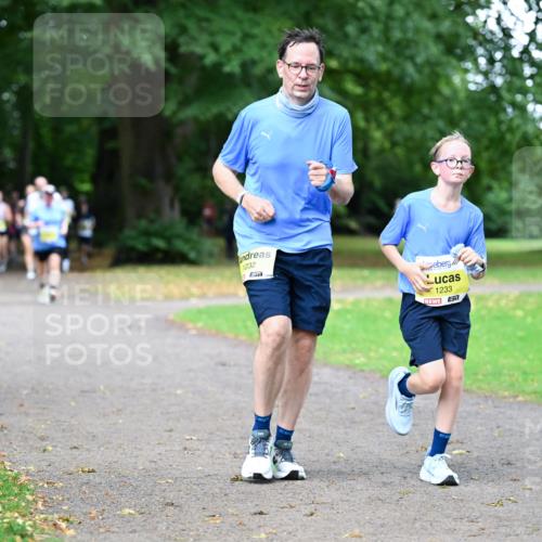 30.08.2026 - Blankeneser Heldenlauf Dr. Thomas Lammeyer http://msf.ph/oto/10011671 30.08.2026 09:38:42 Laufen 1232, 1233 meine-sportfotos.de