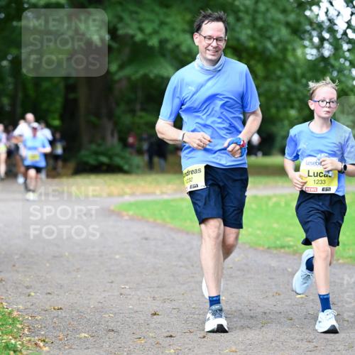 30.08.2026 - Blankeneser Heldenlauf Dr. Thomas Lammeyer http://msf.ph/oto/10011673 30.08.2026 09:38:42 Laufen 1232, 1233 meine-sportfotos.de