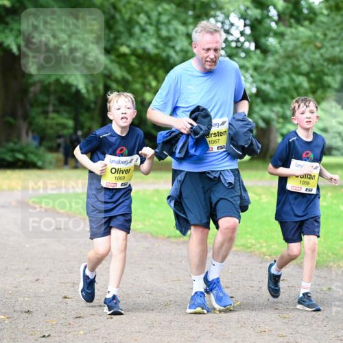 30.08.2026 - Blankeneser Heldenlauf Dr. Thomas Lammeyer http://msf.ph/oto/10013108 30.08.2026 09:42:51 Laufen 1069, 1067, 51, 1068 meine-sportfotos.de