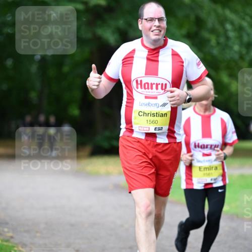 30.08.2026 - Blankeneser Heldenlauf Dr. Thomas Lammeyer http://msf.ph/oto/10014113 30.08.2026 09:46:47 Laufen 1688, 1560, 1561 meine-sportfotos.de