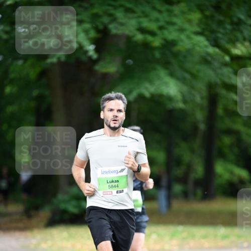 30.08.2026 - Blankeneser Heldenlauf Dr. Thomas Lammeyer http://msf.ph/oto/10015705 30.08.2026 09:58:56 Laufen 5844 meine-sportfotos.de