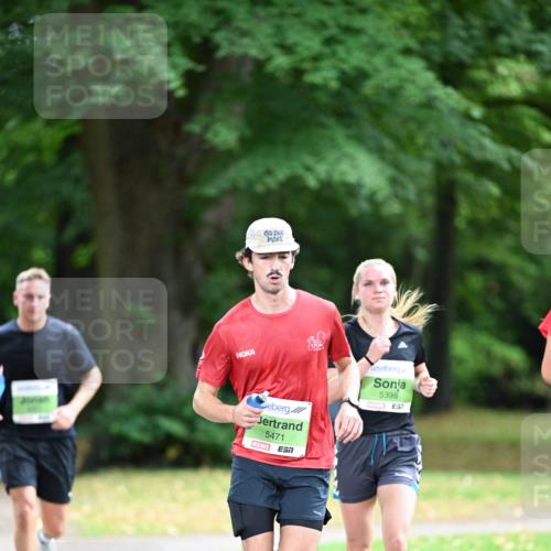30.08.2026 - Blankeneser Heldenlauf Dr. Thomas Lammeyer http://msf.ph/oto/10015929 30.08.2026 10:00:12 Laufen 5471, 5398 meine-sportfotos.de