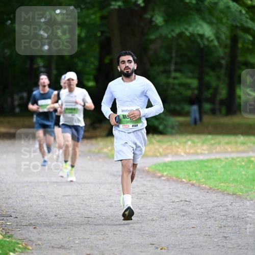 30.08.2026 - Blankeneser Heldenlauf Dr. Thomas Lammeyer http://msf.ph/oto/10016073 30.08.2026 10:01:08 Laufen 5697, 7 meine-sportfotos.de