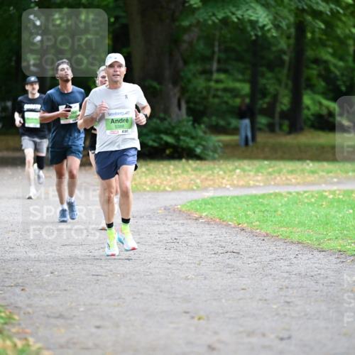 30.08.2026 - Blankeneser Heldenlauf Dr. Thomas Lammeyer http://msf.ph/oto/10016082 30.08.2026 10:01:10 Laufen 90, 5388 meine-sportfotos.de