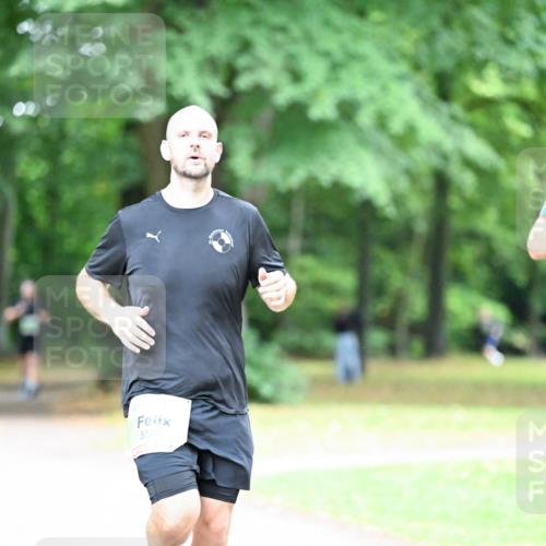 30.08.2026 - Blankeneser Heldenlauf Dr. Thomas Lammeyer http://msf.ph/oto/10016172 30.08.2026 10:01:43 Laufen 550, 5897 meine-sportfotos.de