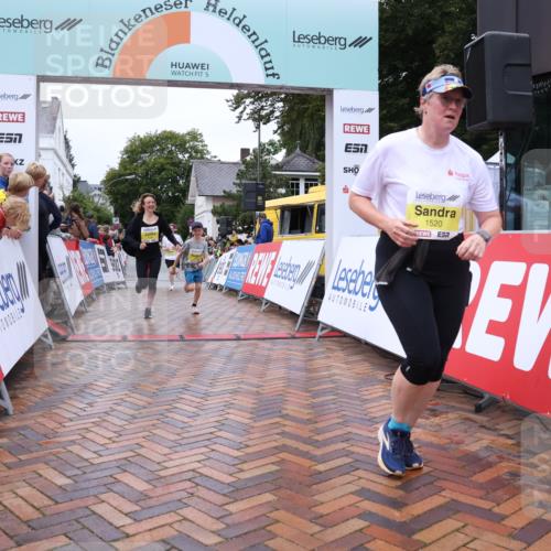 30.08.2026 - Blankeneser Heldenlauf Lena Gebhardt http://msf.ph/oto/10016694 30.08.2026 09:57:19 Ziel 1028, 1321, 1377, 1520 meine-sportfotos.de