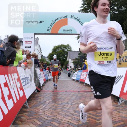 30.08.2026 - Blankeneser Heldenlauf Lena Gebhardt http://msf.ph/oto/10016733 30.08.2026 09:57:25 Ziel 1028, 1296, 1321, 1377, 1520 meine-sportfotos.de