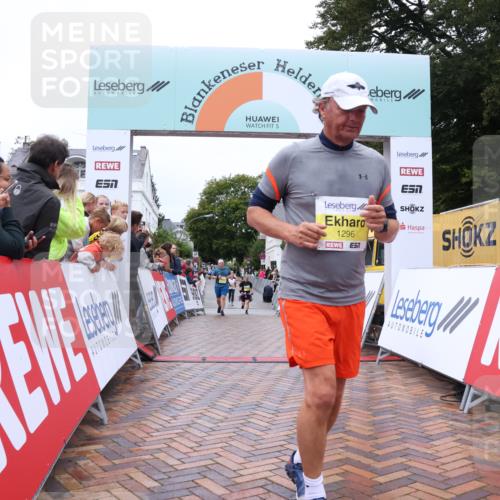 30.08.2026 - Blankeneser Heldenlauf Lena Gebhardt http://msf.ph/oto/10016755 30.08.2026 09:57:28 Ziel 1028, 1296, 1321, 1377 meine-sportfotos.de