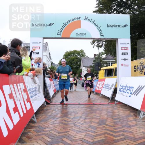 30.08.2026 - Blankeneser Heldenlauf Lena Gebhardt http://msf.ph/oto/10016765 30.08.2026 09:57:33 Ziel 1080, 1296, 1524 meine-sportfotos.de