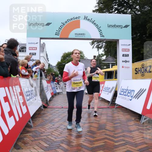 30.08.2026 - Blankeneser Heldenlauf Lena Gebhardt http://msf.ph/oto/10016822 30.08.2026 09:57:39 Ziel 1080, 1082, 1254, 1524 meine-sportfotos.de